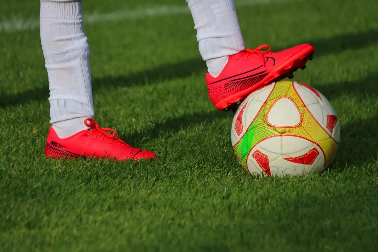 Runde 12 i Liga I: VAR, straffespark og sene detaljer – hele weekenden gennemgået